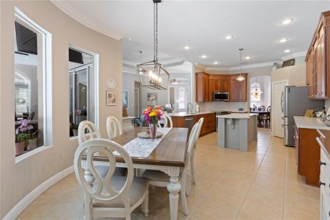 Casa en venta en Spring Hill, Florida, 4 dormitorios, 296.54 m2 № 2200114 - foto 14