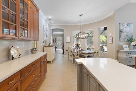 Casa en venta en Spring Hill, Florida, 4 dormitorios, 296.54 m2 № 2200114 - foto 9