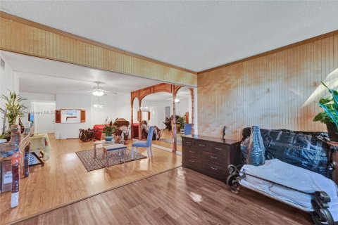 Купить кондоминиум в Майами, Флорида 2 спальни, 96.25м2, № 1938202 - фото 4