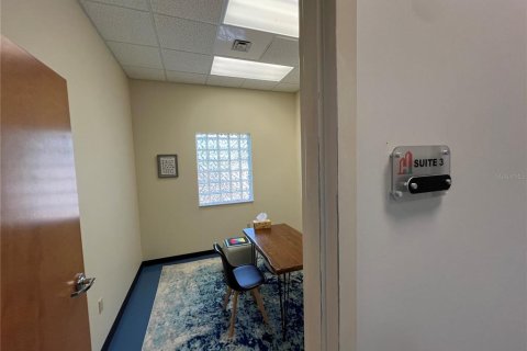 Propiedad comercial en alquiler en Tampa, Florida, 397.53 m2 № 1523501 - foto 20