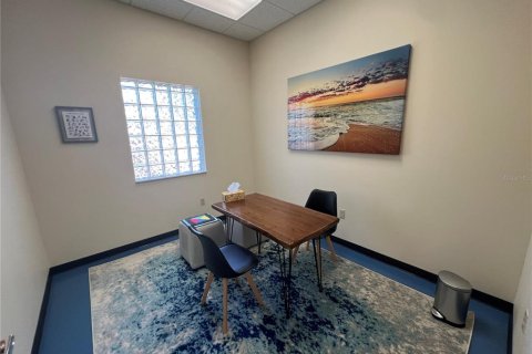 Propiedad comercial en alquiler en Tampa, Florida, 397.53 m2 № 1523501 - foto 16