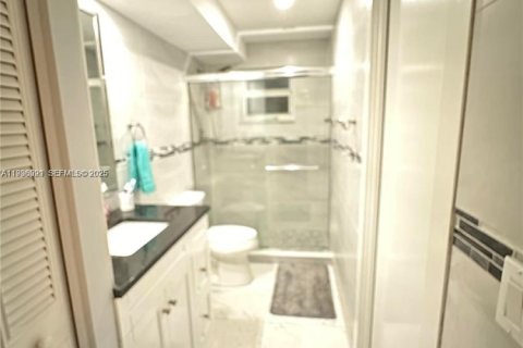 Condo in Lauderdale-by-the-Sea, Florida, 1 bedroom  № 1994815 - photo 7