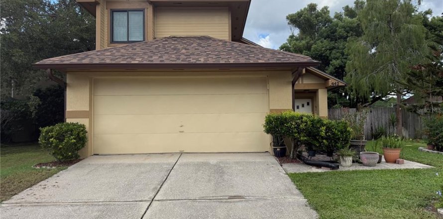 Villa ou maison à Lake Mary, Floride 2 chambres, 131.18 m2 № 2411394