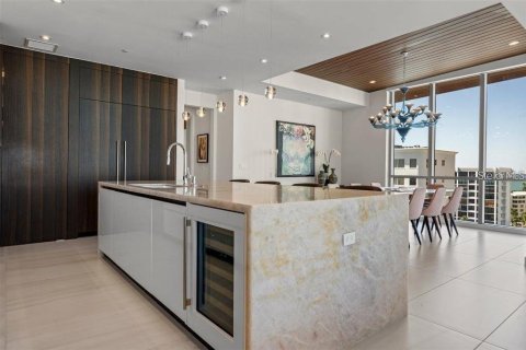 Copropriété à louer à Sarasota, Floride: 4 chambres, 327.67 m2 № 2233796 - photo 9