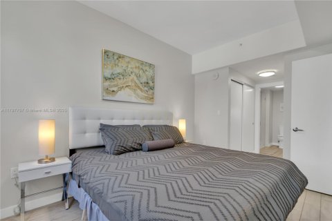 Снять в аренду кондоминиум в Майами, Флорида 2 спальни, 75.62м2, № 1991472 - фото 18