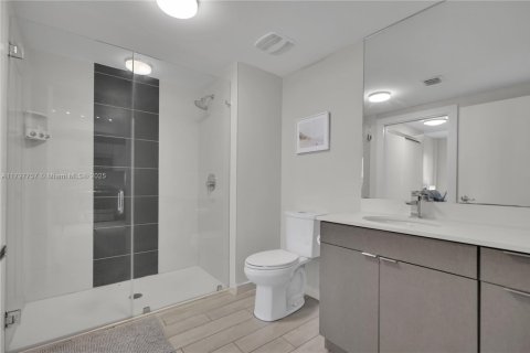 Снять в аренду кондоминиум в Майами, Флорида 2 спальни, 75.62м2, № 1991472 - фото 20