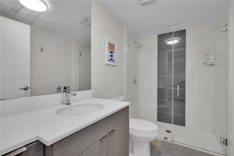 Снять в аренду кондоминиум в Майами, Флорида 2 спальни, 75.62м2, № 1991472 - фото 13