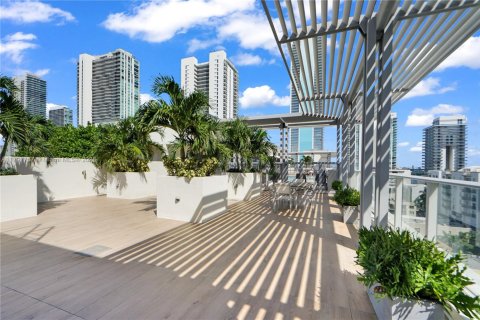 Снять в аренду кондоминиум в Майами, Флорида 2 спальни, 75.62м2, № 1991472 - фото 25
