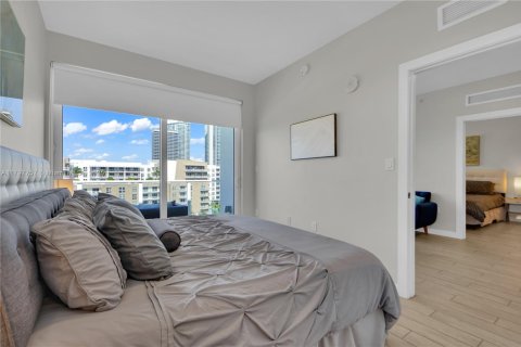 Снять в аренду кондоминиум в Майами, Флорида 2 спальни, 75.62м2, № 1991472 - фото 11