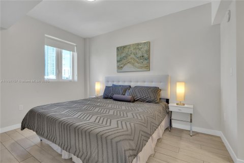 Снять в аренду кондоминиум в Майами, Флорида 2 спальни, 75.62м2, № 1991472 - фото 16