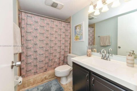 Condo in Juno Beach, Florida, 2 bedrooms  № 2072290 - photo 6