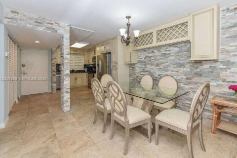 Condo in Juno Beach, Florida, 2 bedrooms  № 2072290 - photo 7