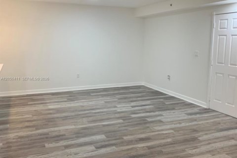 Appartement à louer à Coral Gables, Floride: 2 chambres, 111.48 m2 № 2168077 - photo 11