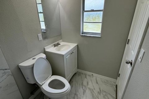 Immobilier commercial à vendre à Bradenton, Floride: 6 chambres, 180.6 m2 № 1917991 - photo 25