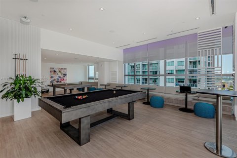 Condo in Miami, Florida, 1 bedroom  № 1701371 - photo 27
