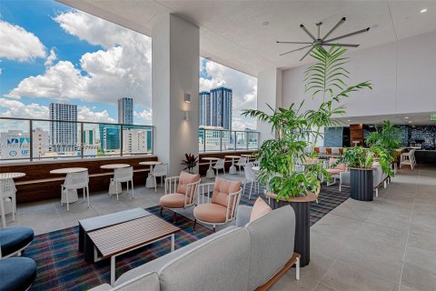 Condo in Miami, Florida, 1 bedroom  № 1701371 - photo 29