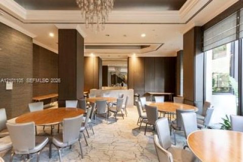 Condominio en venta en Aventura, Florida, 2 dormitorios, 244.33 m2 № 2409039 - foto 27
