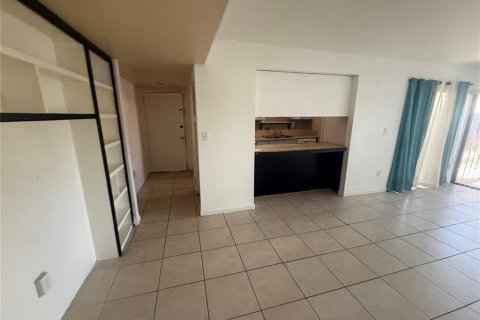 Condominio en venta en Saint Petersburg, Florida, 1 dormitorio, 62.71 m2 № 2096283 - foto 9