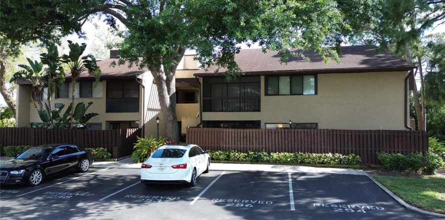 Condominio en Saint Petersburg, Florida, 1 dormitorio  № 2096283