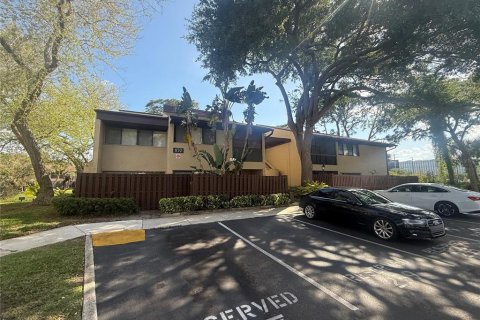 Condominio en venta en Saint Petersburg, Florida, 1 dormitorio, 62.71 m2 № 2096283 - foto 2
