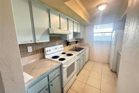 Condominio en venta en Saint Petersburg, Florida, 1 dormitorio, 62.71 m2 № 2096283 - foto 3