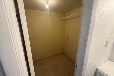 Condominio en venta en Saint Petersburg, Florida, 1 dormitorio, 62.71 m2 № 2096283 - foto 15
