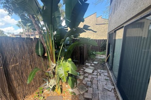 Condominio en venta en Saint Petersburg, Florida, 1 dormitorio, 62.71 m2 № 2096283 - foto 19