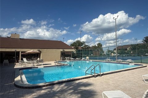 Condominio en venta en Saint Petersburg, Florida, 1 dormitorio, 62.71 m2 № 2096283 - foto 24