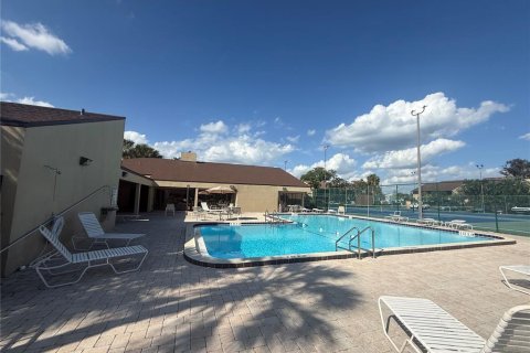 Condominio en venta en Saint Petersburg, Florida, 1 dormitorio, 62.71 m2 № 2096283 - foto 25
