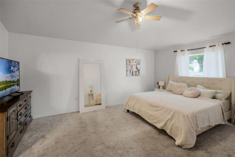 House in Haines City, Florida 4 bedrooms, 187.11 sq.m. № 1791413 - photo 11