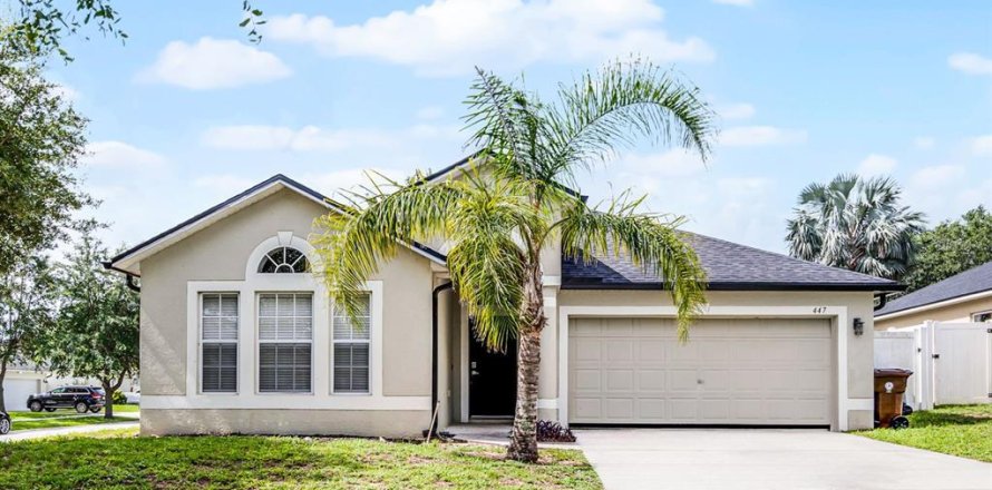 House in Haines City, Florida 4 bedrooms, 187.11 sq.m. № 1791413