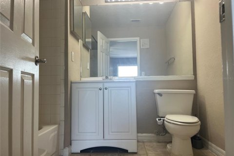 Condo in Orlando, Florida, 2 bedrooms № 2222404 - photo 7