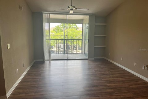 Condo in Orlando, Florida, 2 bedrooms № 2222404 - photo 5