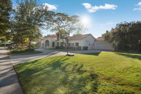 Casa en alquiler en Palmetto Bay, Florida, 6 dormitorios, 365.29 m2 № 2072816 - foto 2