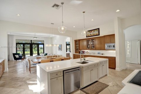 Купить виллу или дом в Паркленд, Флорида 5 спален, 435.53м2, № 2085496 - фото 7