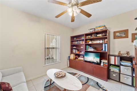 Condo in Rotonda, Florida, 2 bedrooms  № 1732239 - photo 25