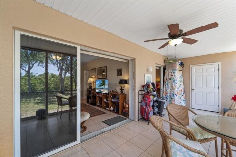 Condo in Rotonda, Florida, 2 bedrooms  № 1732239 - photo 17