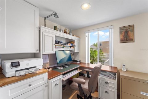 Condo in Rotonda, Florida, 2 bedrooms  № 1732239 - photo 30