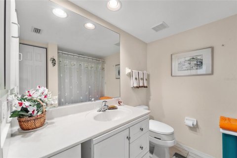 Condo in Rotonda, Florida, 2 bedrooms  № 1732239 - photo 28