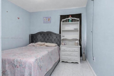House in Miami, Florida 3 bedrooms, 104.52 sq.m. № 2024170 - photo 19