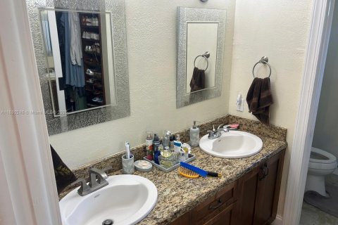 Casa en venta en Homestead, Florida, 4 dormitorios, 188.03 m2 № 2016986 - foto 14