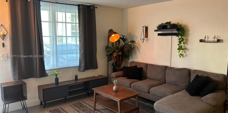Condo à North Bay Village, Floride, 1 chambre № 1811453