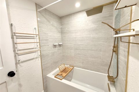 Condominio en venta en Safety Harbor, Florida, 2 dormitorios, 81.75 m2 № 2200446 - foto 6