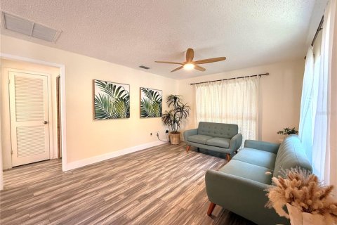 Condominio en venta en Safety Harbor, Florida, 2 dormitorios, 81.75 m2 № 2200446 - foto 9