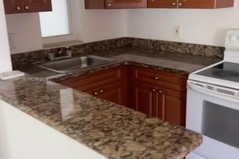 Appartement à louer à Miami, Floride: 1 chambre № 1995988 - photo 4