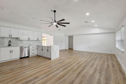 Villa ou maison à vendre à Vero Beach, Floride: 3 chambres, 167.87 m2 № 2087615 - photo 12