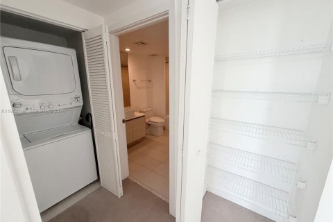Copropriété à vendre à Miami, Floride: 1 chambre, 57.23 m2 № 2011150 - photo 16
