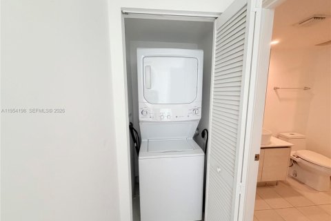 Copropriété à vendre à Miami, Floride: 1 chambre, 57.23 m2 № 2011150 - photo 15