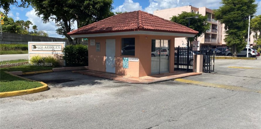 Condo à Hialeah, Floride, 2 chambres № 1883781