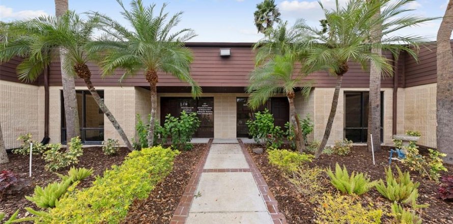 Immobilier commercial à Clearwater, Floride 88.26 m2 № 2144130